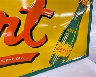 CLOSEUP W/ SQUIRT BOACTTLE