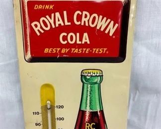 CLOSEUP EMB. RC W/ BOTTLE