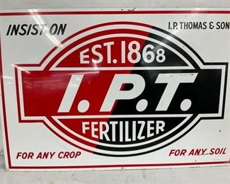 CLOSEUP FERTILIZER SIGN