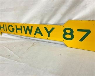 PORC.HIGHWAY 87 ARROW SIGN