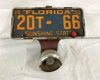 1952 FLORIDA TAG W/ AUTO TAIL LIGHT
