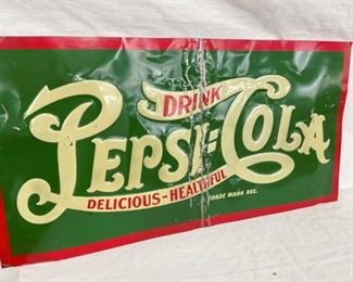 HARD TO FIND IN GREEN. 28X14