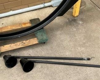 CLOSEUP POLE W/ LIGHTS