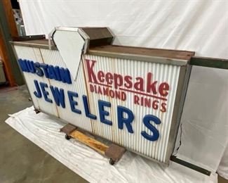 MEASURES 72X44 W/ 16IN CAN