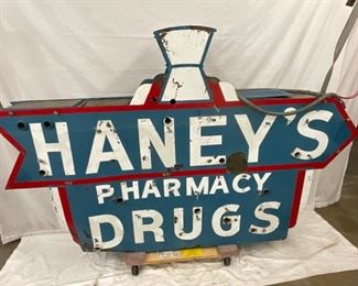 EARLY MEASURES 85X56 W/ 12IN CAN