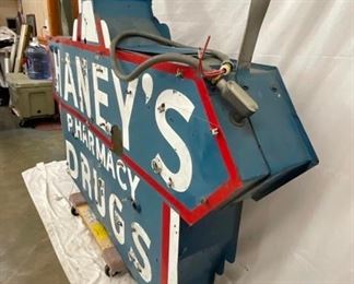 NICE CAN ARROW STORE SIGN