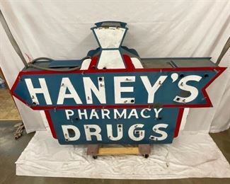 EARLY MEASURES 85X56 W/ 12IN CAN