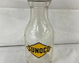 CLOSEUP SUNOCO OIL BOTTLE