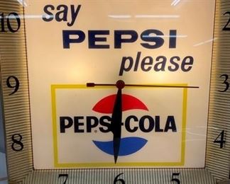 CLOSEUP "PEPSI PLEASE"