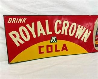 CLOSE UP LEFTSIDE ROYAL CROWN COLA 