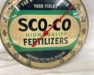 CLOSEUP THERMOMETER