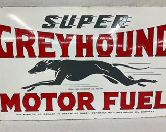 CLOSE UP SIDE 2 GREYHOUND 