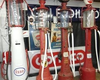 GROUP PHOTO GAS PUMPS 