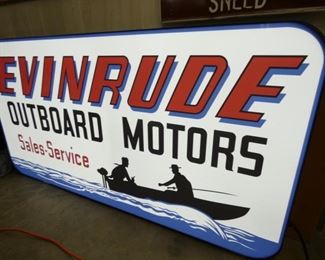 CLOSE UP RIGHTSIDE CONTEMPORARY CAN SIGN