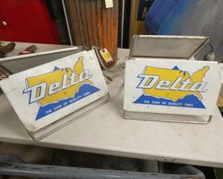 DELTA TIRES DISPLAY RACKS