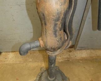 BOTTOM VIEW CHAIN DRIVEN PUMP