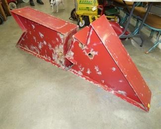 BACK PIECE MEASURES 37X19 W/ 9IN. CAN