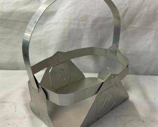 END VIEW 7UP CARRIER 