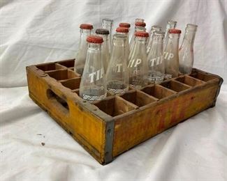 WOODEN TIP 30 CRATE W/BOTTLES 