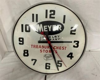 CLOSE UP VIEW 18IN MEYERS CLOCK