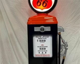 CLOSEUP PHILLIPS 66 PUMP W/ GLOBE