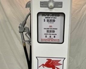 MOBILGAS CONTEMPORARY GAS PUMP