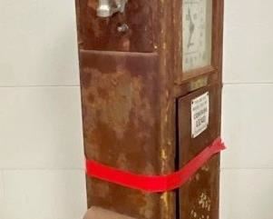 LEFTSIDE WAYNE 866 GAS PUMP