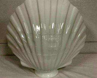 18X19 SHELL MILKGLASS PUMP GLOBE