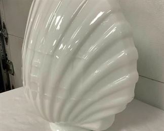 RIGHTSIDE CONTEMPORARY SHELL GLOBE