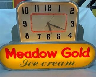 MEADOW GOLD ICE CREAM LIGHT UP CLOCK