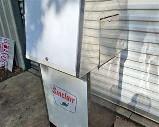 OTHERSIDE SINCLAIR OIL RACK 