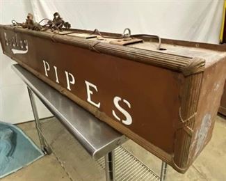 BEWLAY PIPES CAN SIGN 