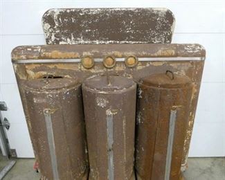 TRIPLE LUBSTER STATION