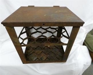 CLOSEUP SHELL OIL CABINET