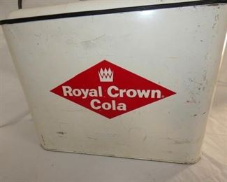 CLOSEUP SIDE 2 RC CHEST