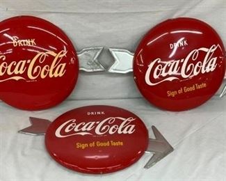 GROUP PICTURE COKE ARROWS W/ BUTTONS
