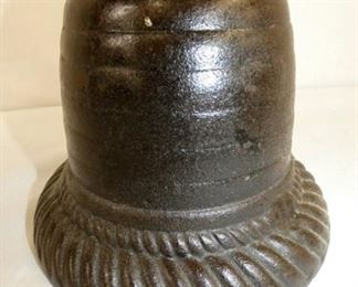 EARLY HONEY COMB STRING HOLDER