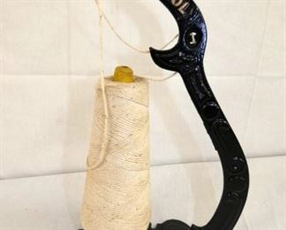 CAST CAPITAL STRING HOLDER