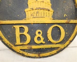 CLOSEUP BOTTOM EMB. B&O