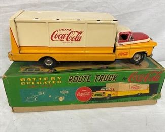 CLOSEUP OTHERSIDE COKE TOY