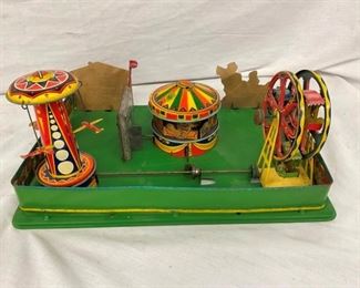 NICE KEYWIND CARNIVAL TOY