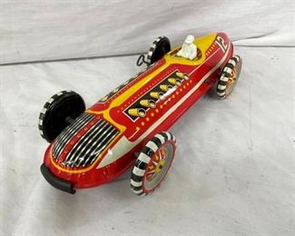 CLOSEUP NICE TIN LITHO TOY