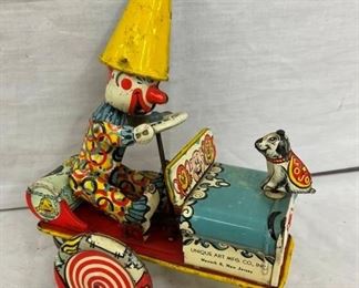 UNIQUE ART KEYWIND CLOWN W/ DOG
