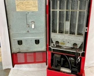 CLEAN INSIDE VIEW DRINK BOX