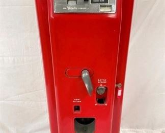 COKE VENDO 44 W/ KEY