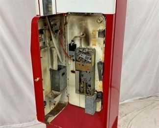 INSIDE VIEW CAP CATCHER/COIN BOX