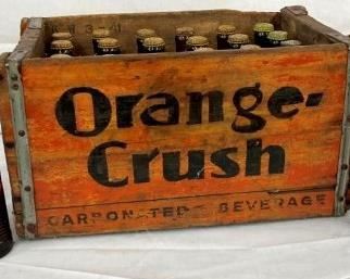 ORIG. WOODEN ORANGE CRUSH BOX W/ BOTTLES