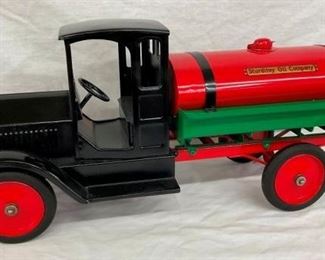 1928 STURDITOY OIL TANKER