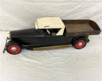 L PRESSED STEEL DUMP TRUCK