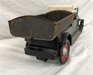 BACK VIEW PARKARD DUMP TRUCK